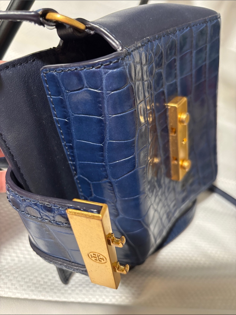 Tory Burch Navy Croc-Embossed Mini Crossbody with Gold Hardware - Picture 5 of 5